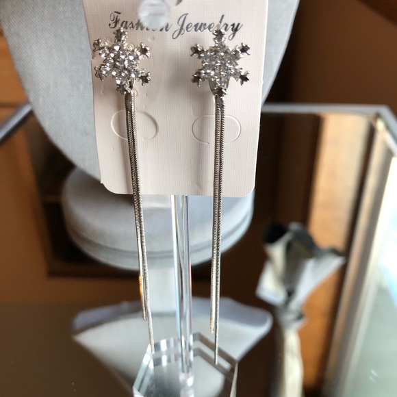 Silver Long Crystal Tassel Dangle Earrings - Picture 2 of 4